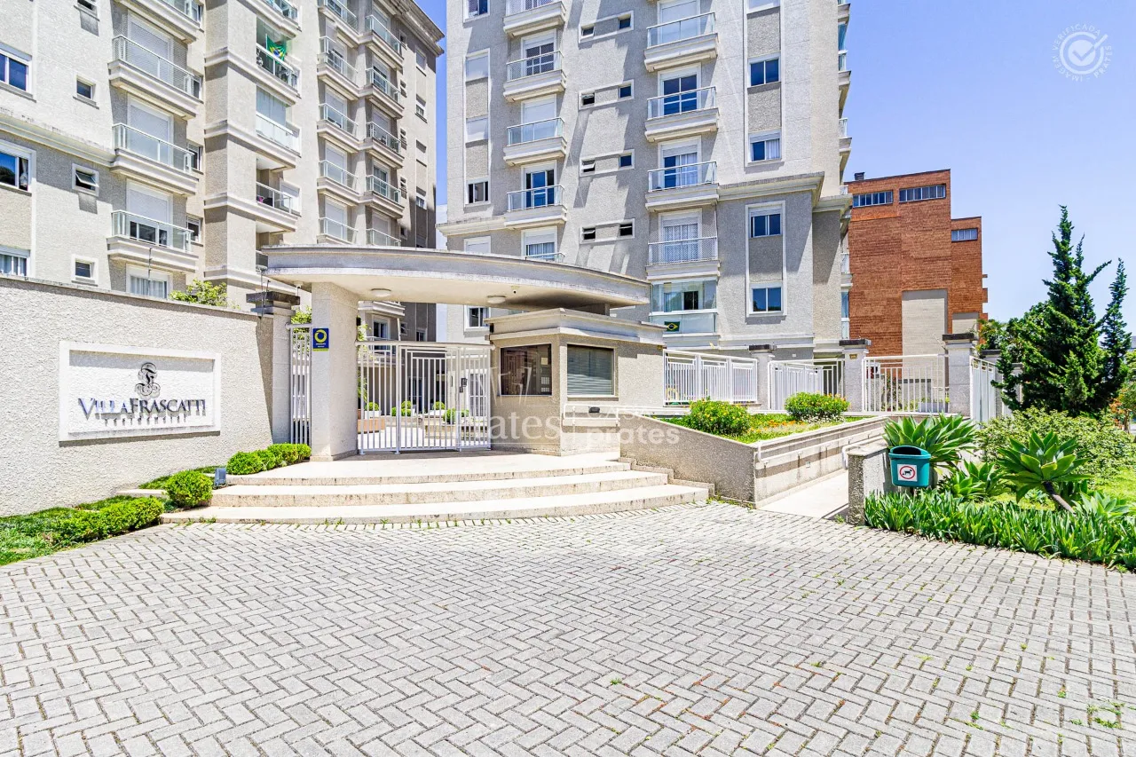 2-bedroom apartment with en-suite and balcony grill — photo 18