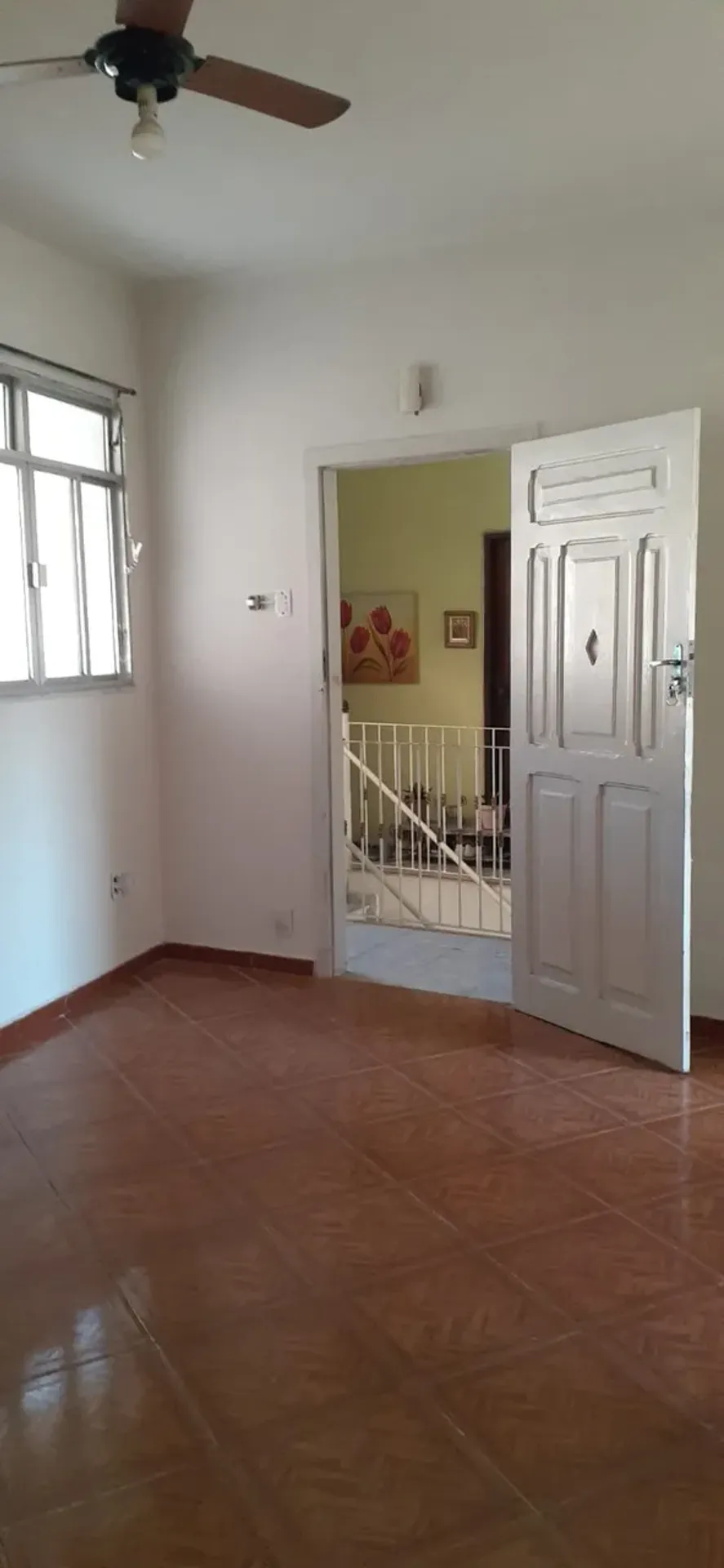 House with 2 bedrooms, 1 bathroom and balcony with grill — photo 4