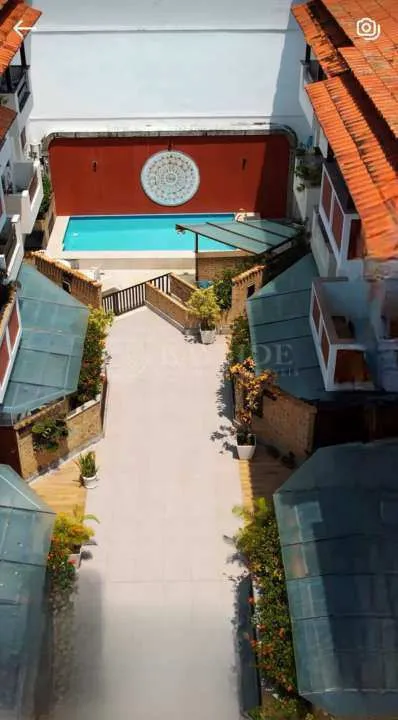Apartment with private area and 3 bedrooms — photo 32