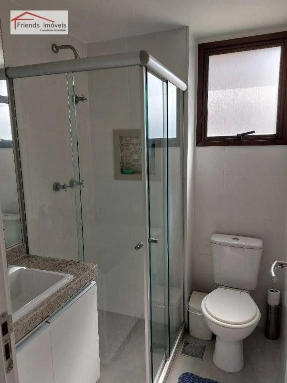 4-bedroom apartment in a building with a sauna — photo 41