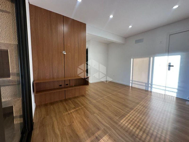 2-bedroom apartment in a building with a pool — photo 21