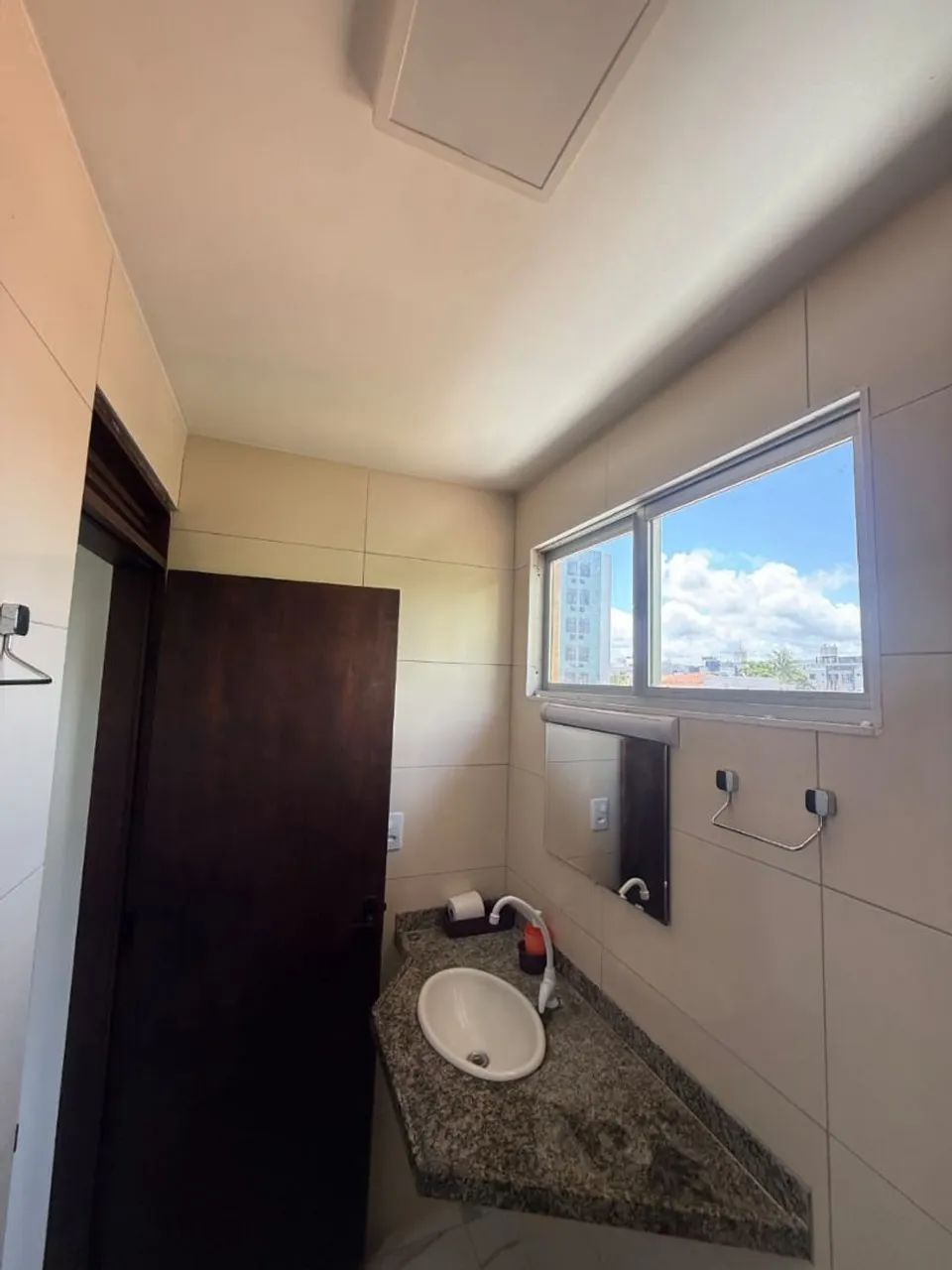 Обставлена квартира з 3 спальнями та 2 ванними — photo 20