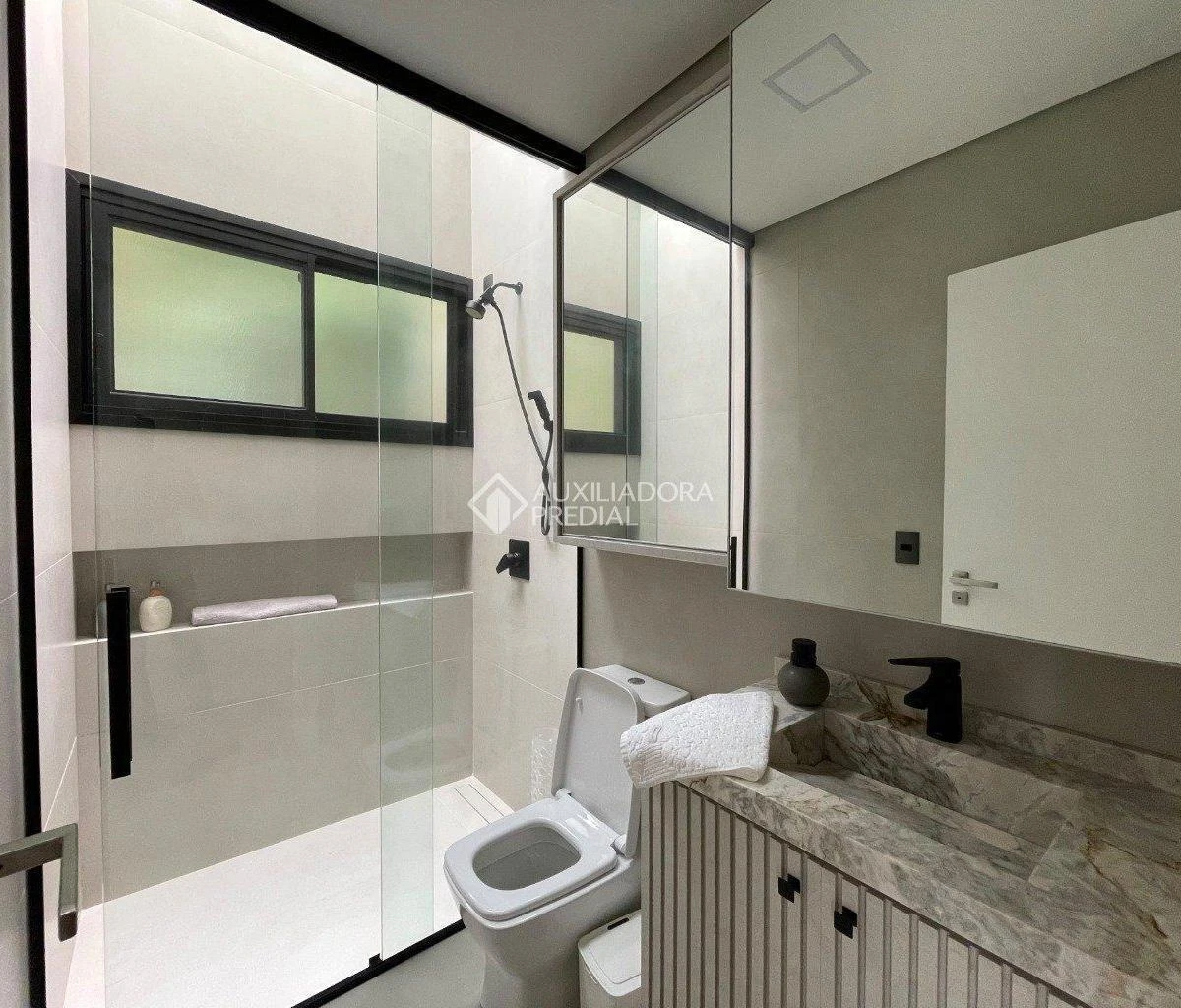 Floor-to-ceiling windows in a one-bedroom house, 158 m² — photo 21