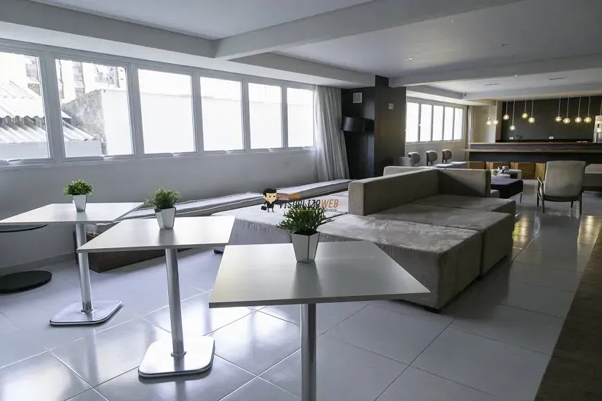 Furnished 1-bedroom apartment with laundry machine — photo 21