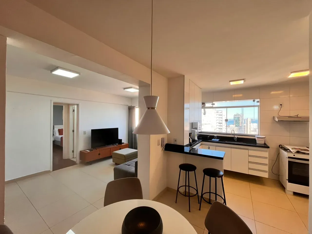 Furnished 3-bedroom apartment with gas open-plan kitchen — photo 11