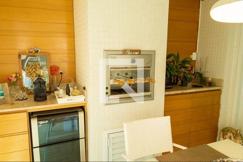3 en-suite bedroom rental with 127 m² and 2 parking spots — photo 4