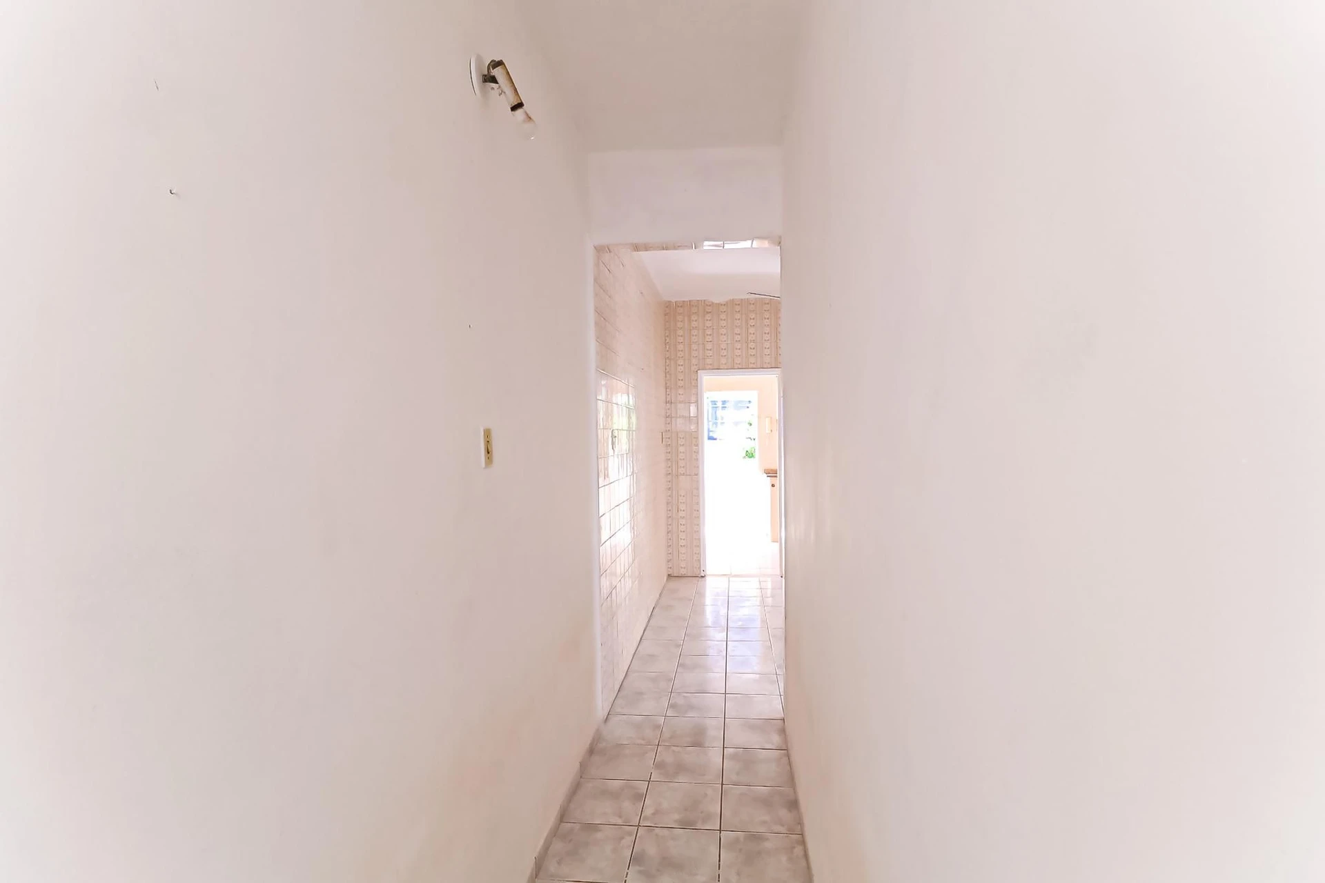 Rental apartment with 2 bedrooms and 1 bathroom — photo 25