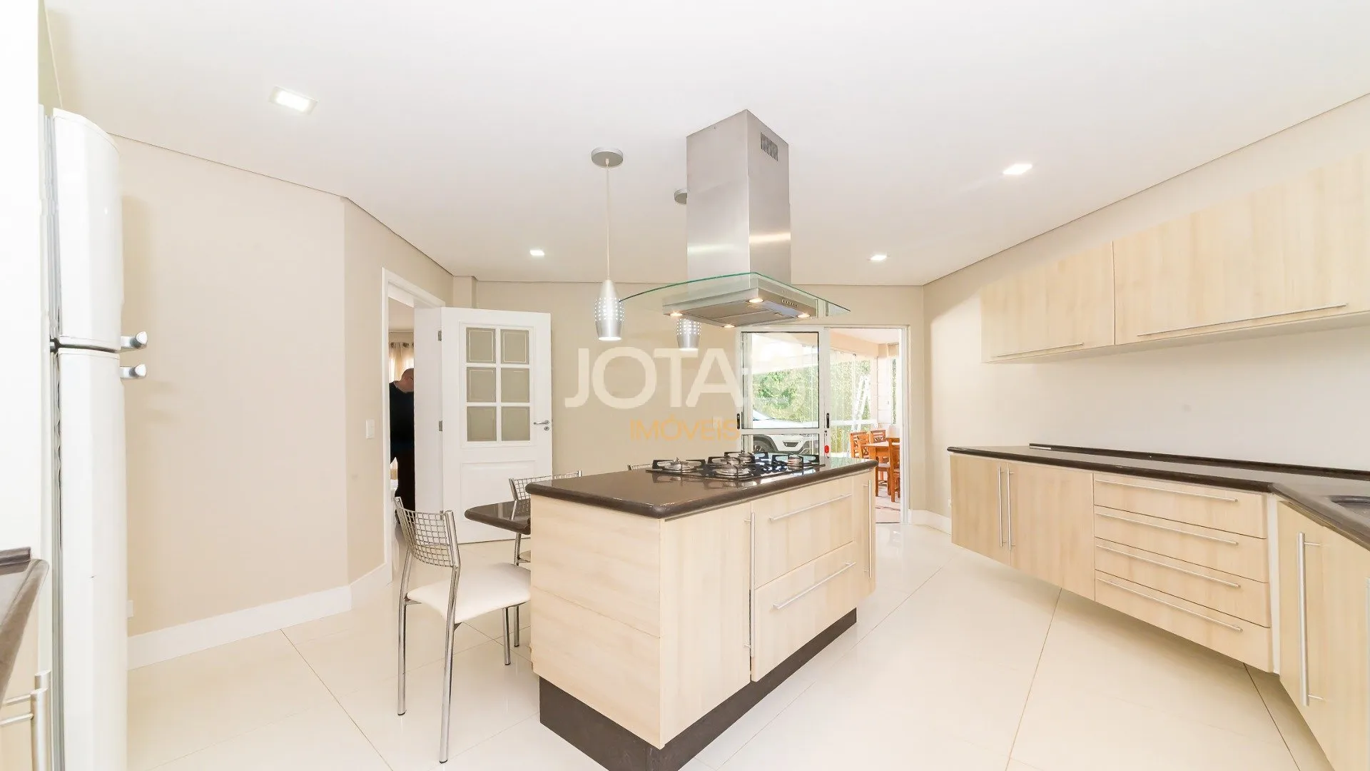 House with 3 bedrooms, 345 m² and 6 parking spaces — photo 15