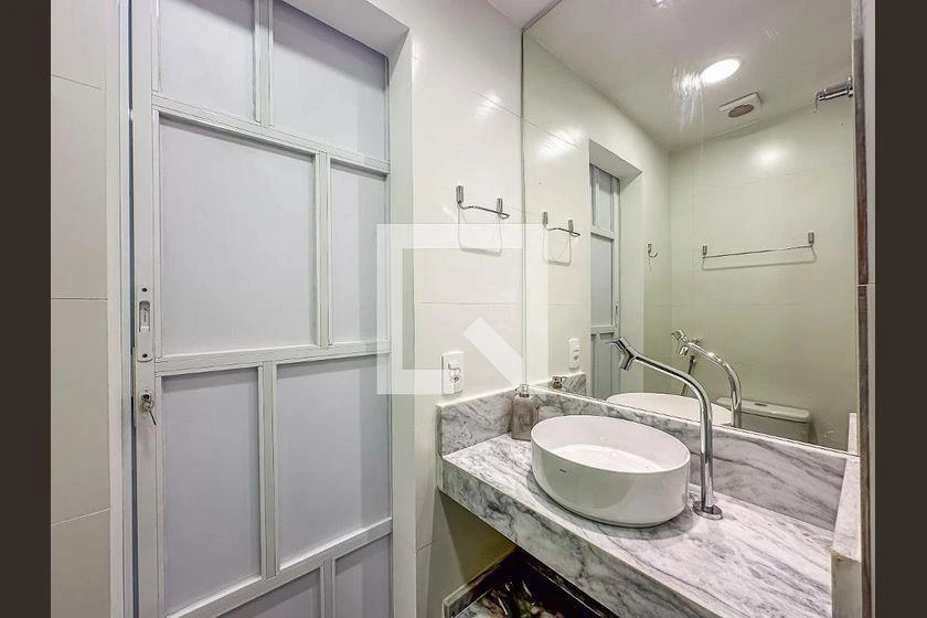 Apartamento mobiliado de 1 quarto com cozinha integrada — photo 31