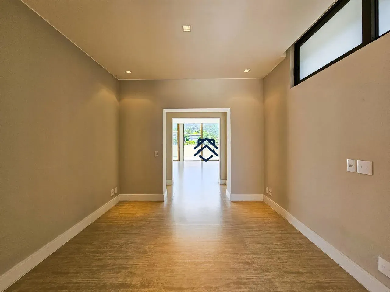 Cobertura linear com 4 suítes e 460 m² com 2 vagas — photo 21