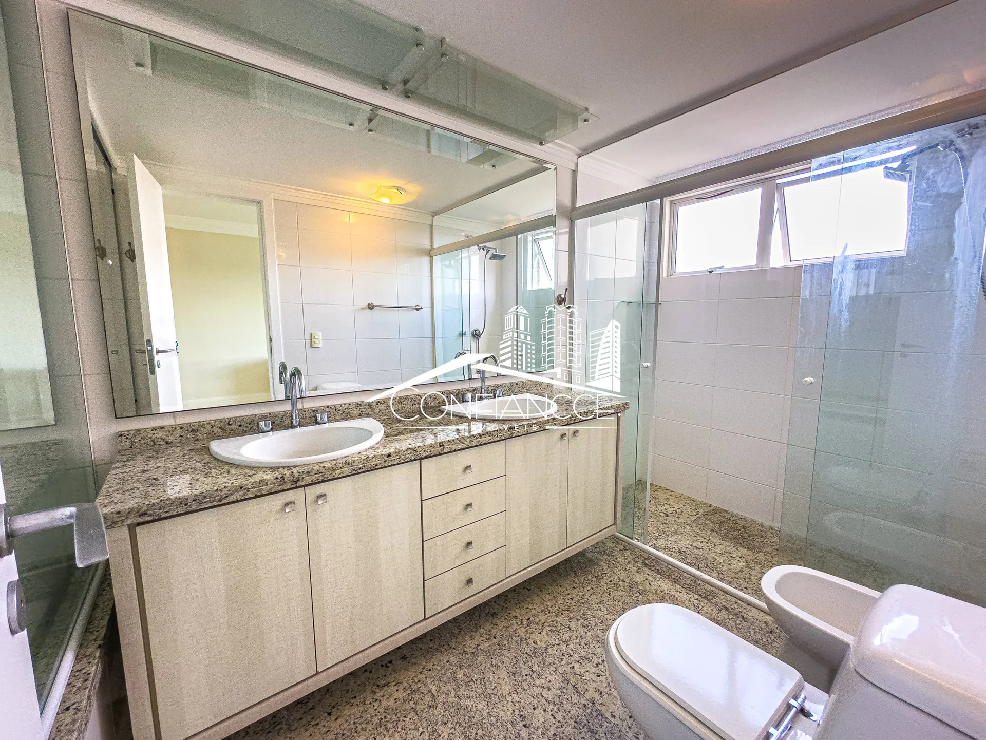 4-suite penthouse with 256 m² and 3 parking spots — photo 37