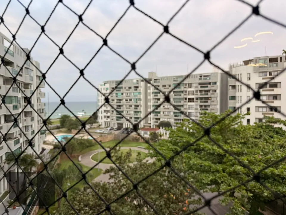 One-bedroom apartment with a water view in Rio de Janeiro — photo 7