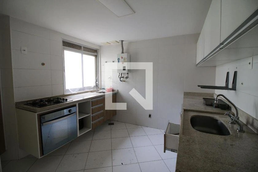 2-bedroom apartment with a mountain view in Rio de Janeiro — photo 7