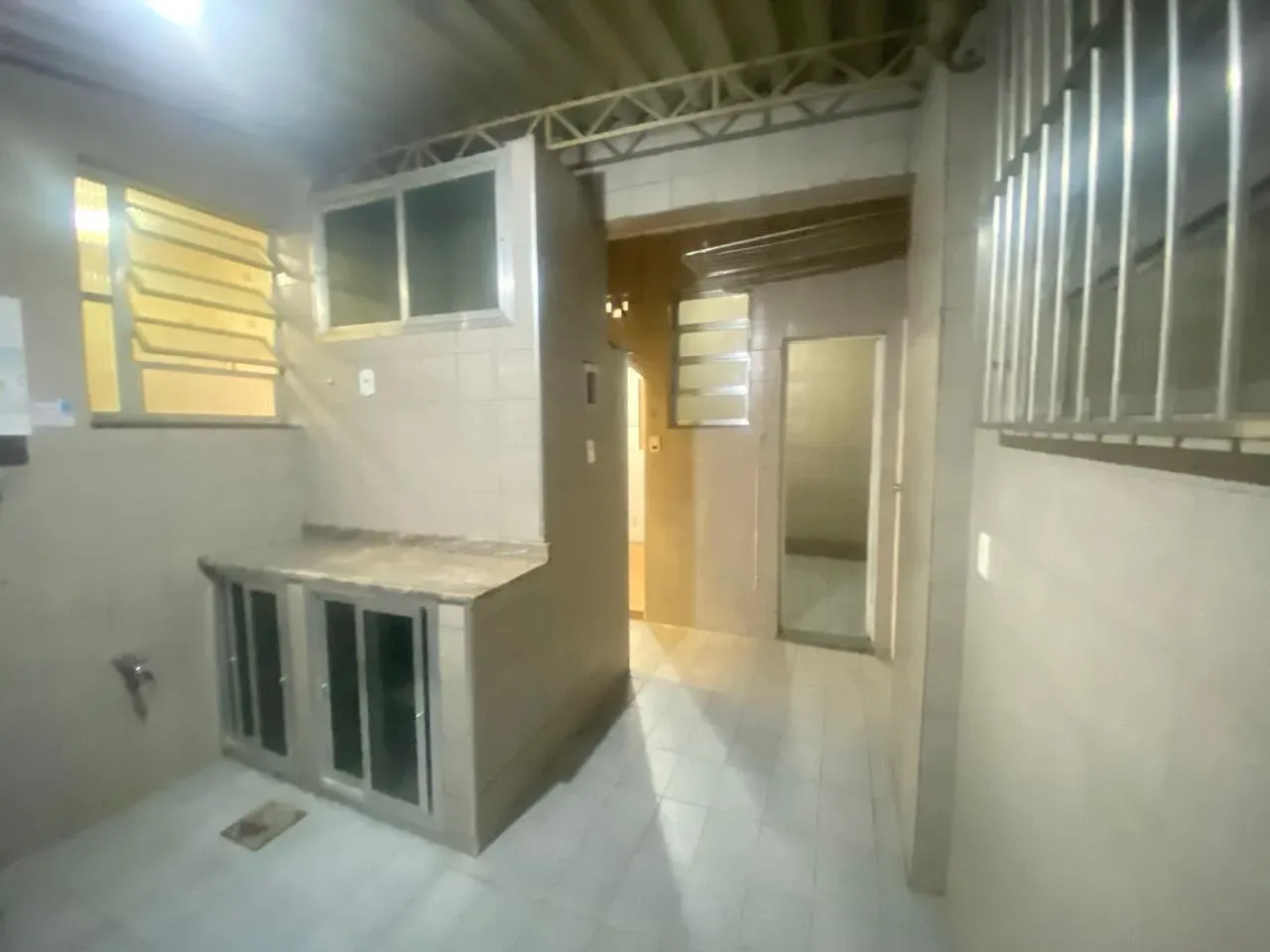 Unfurnished apartment with laundry area and 2 bedrooms — photo 26