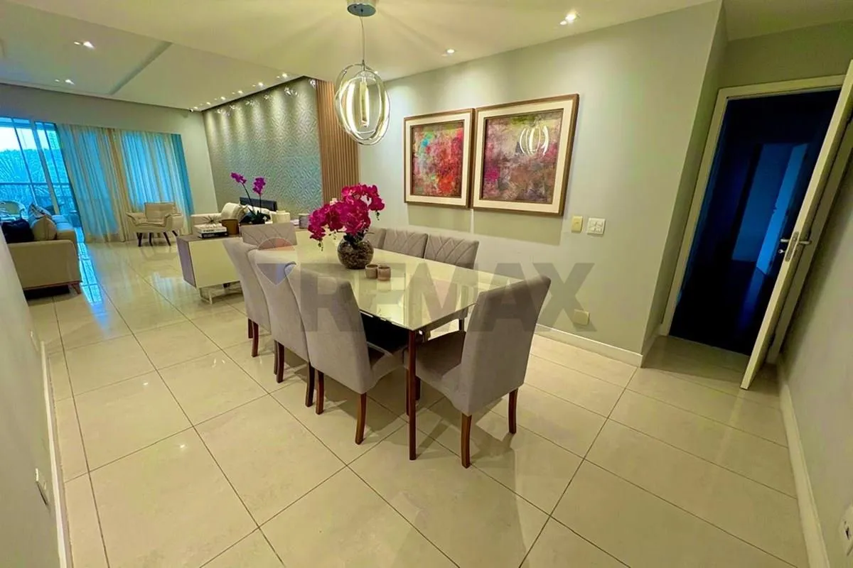 Apartamento de 315 m² com 4 dormitórios e 5 banheiros — photo 8
