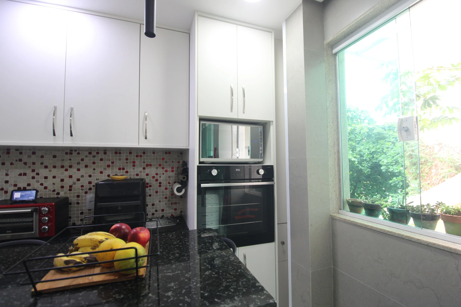 Casa mobiliada com 3 suítes e cozinha aberta com fogão a gás — photo 23