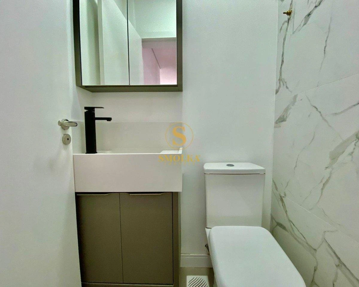 184 m² rental home with 4 en-suite bedrooms — photo 11