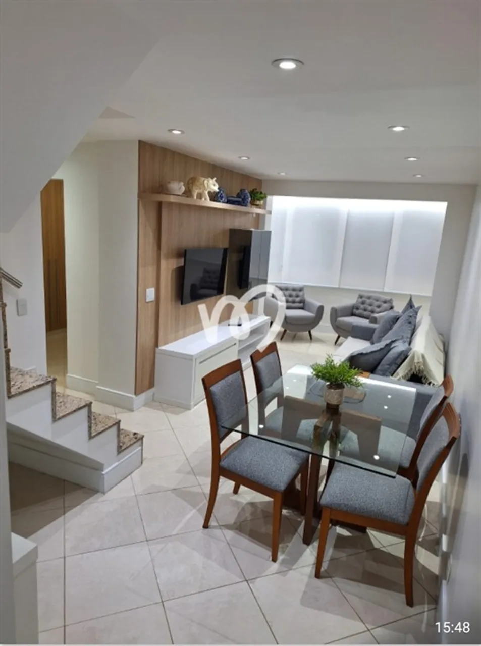 Reformed rooftop home with built-in wardrobes and 3 bedrooms — photo 6