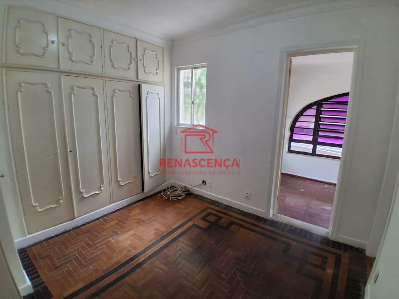 Apartment with 3 bedrooms and a laundry area