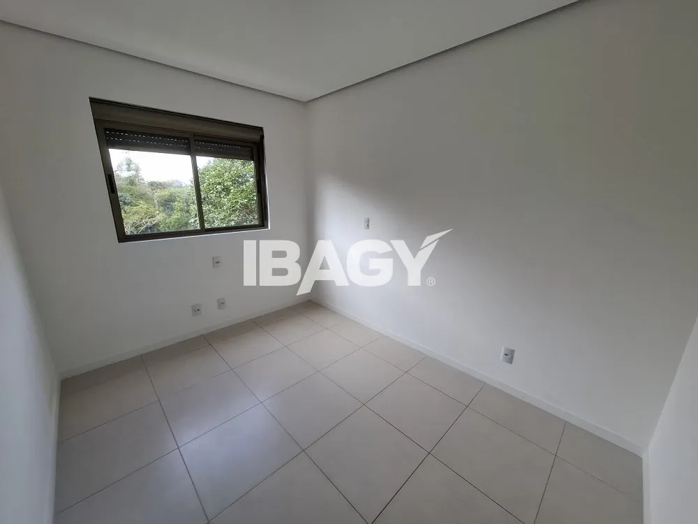 69 m² 2-bedroom apartment with balcony and built-in grill — photo 16
