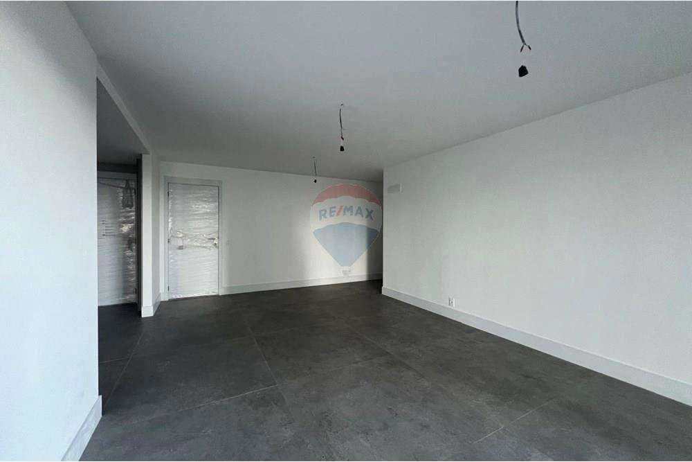 150 m² apartment with 3 en-suite bedrooms and parking — photo 10