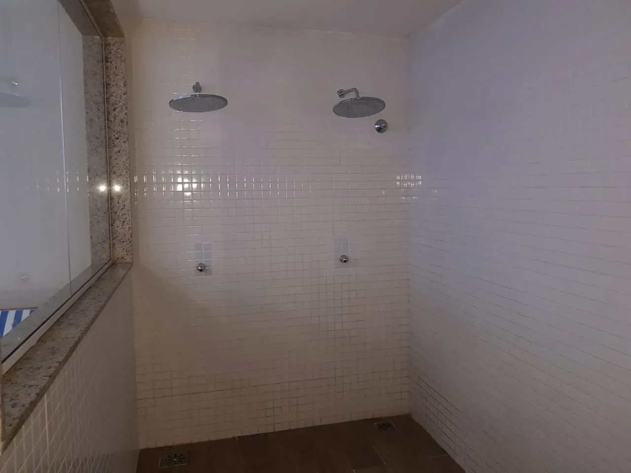 Балкон с грилем и 2 спальни: квартира 91 м² — photo 26