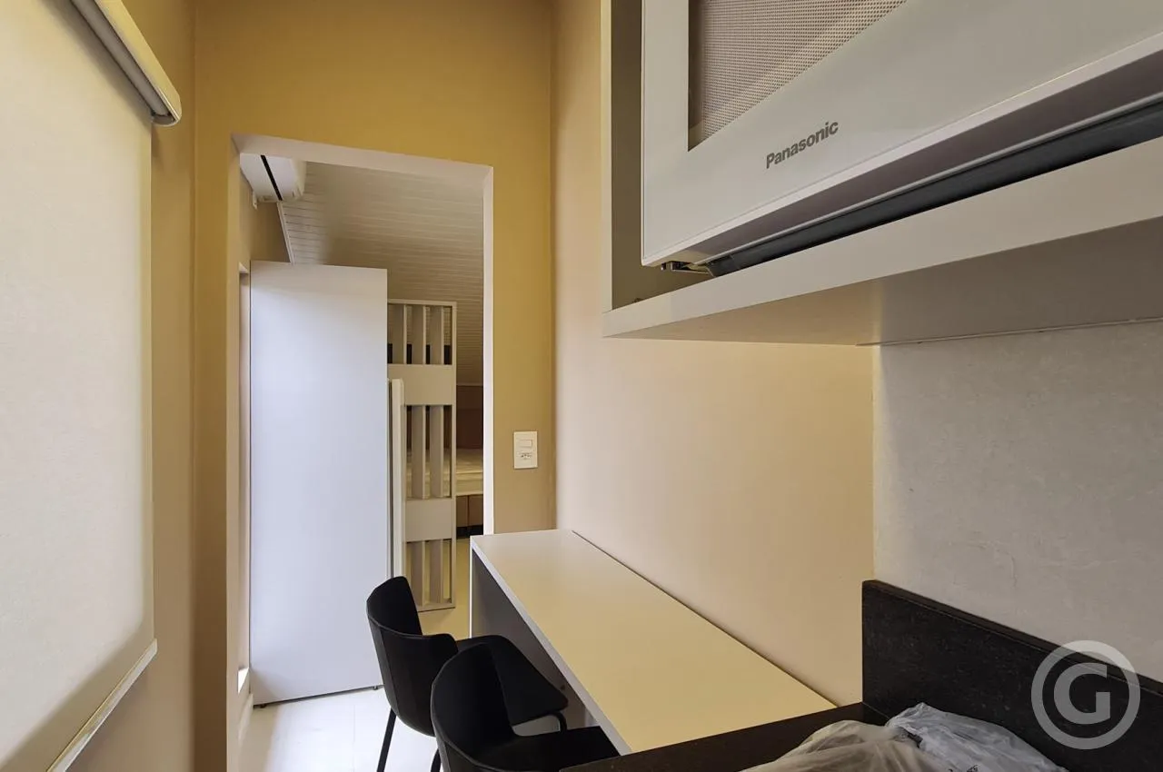 One-bedroom apartment with a home office in Florianópolis — photo 3