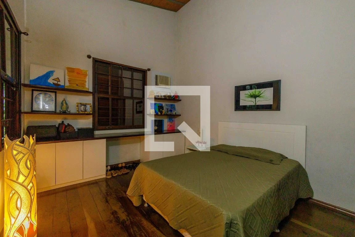 4-bedroom house with a walk-in closet in Rio de Janeiro — photo 35
