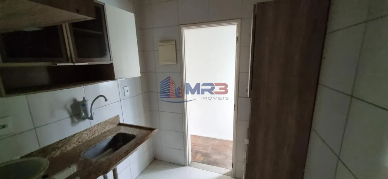 Apartamento de 1 quarto com cozinha fechada — photo 2