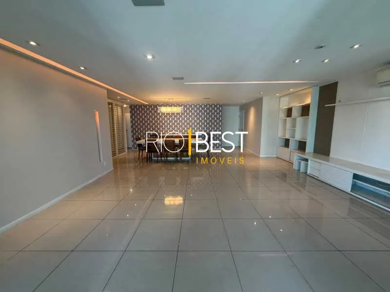 Apartment with 4 suites and a glassed-in balcony — photo 7