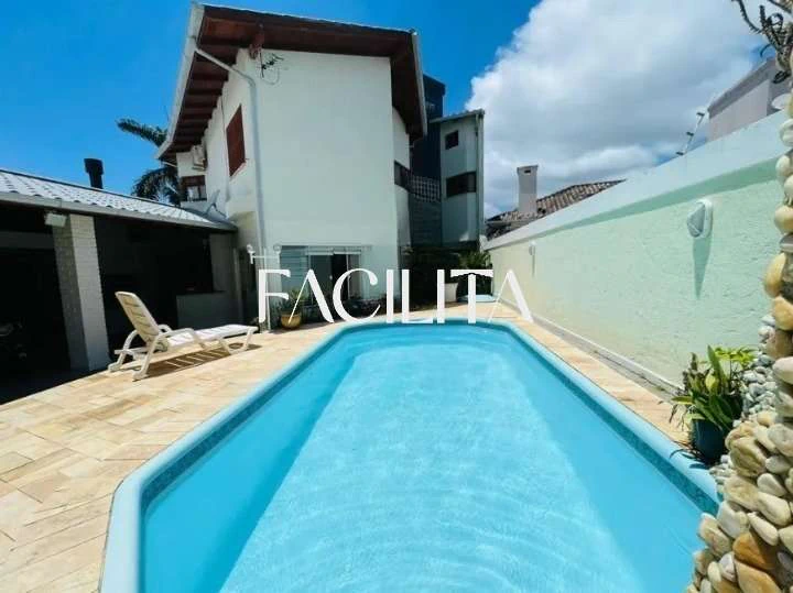 Дом с 5 спальнями, 2 суитами и 238 м² с садом — photo 4