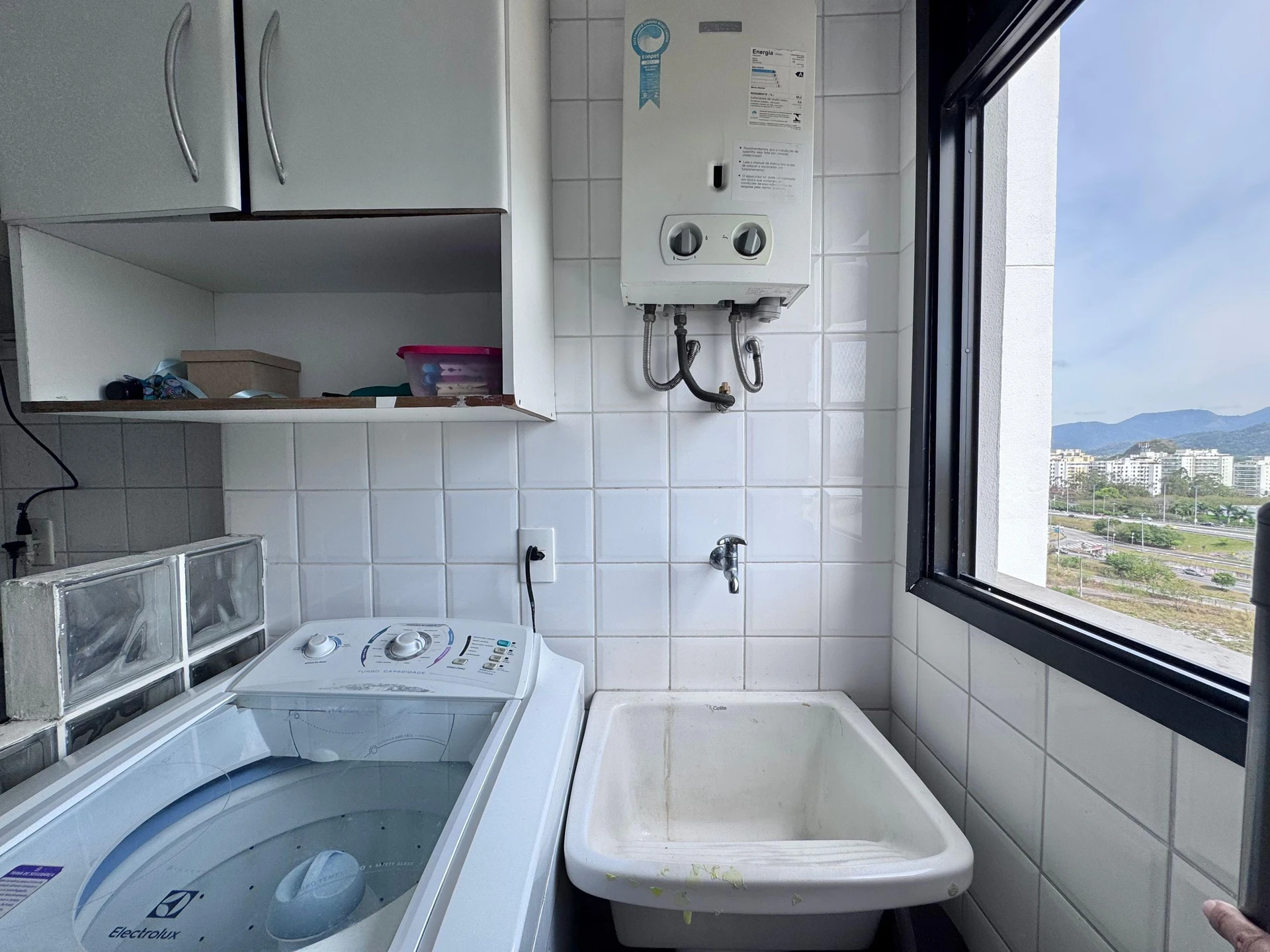 2-bedroom apartment with a mountain view in Rio de Janeiro — photo 10