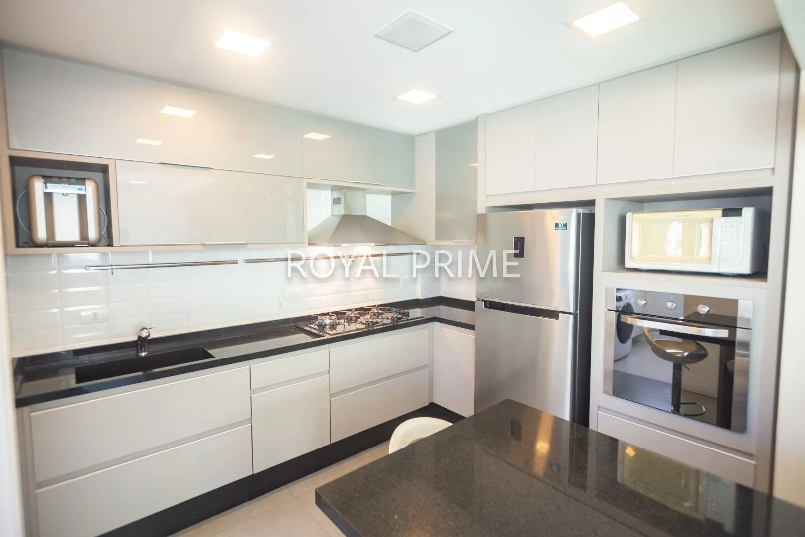 Apartamento de 3 dormitorios con cocina abierta y BBQ privado — photo 14