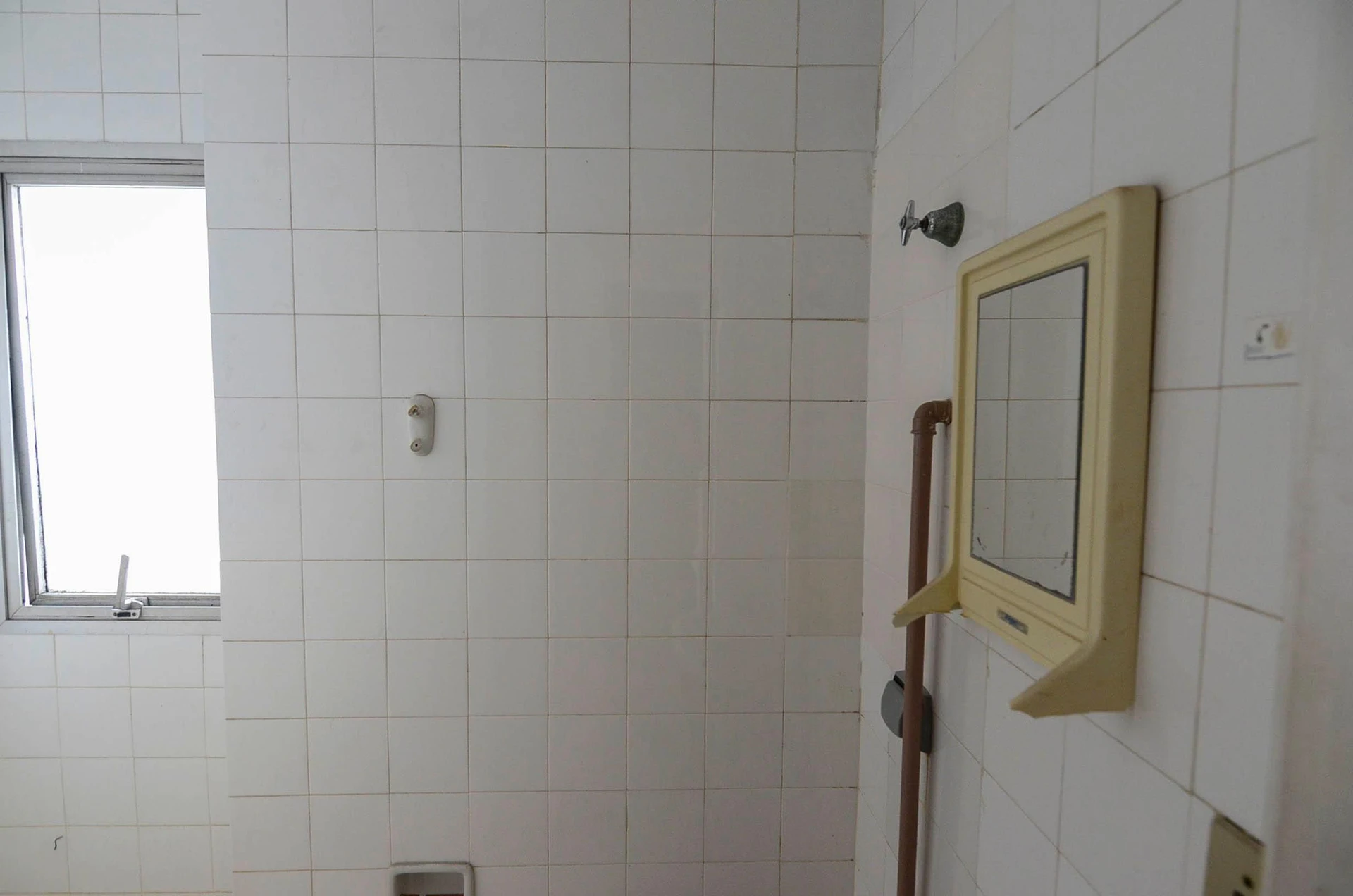 Apartamento para alugar com 4 quartos, 1 suíte e varanda — photo 44