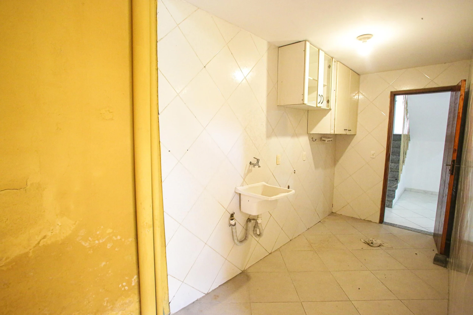 4-bedroom house with a bathtub in Rio de Janeiro — photo 42