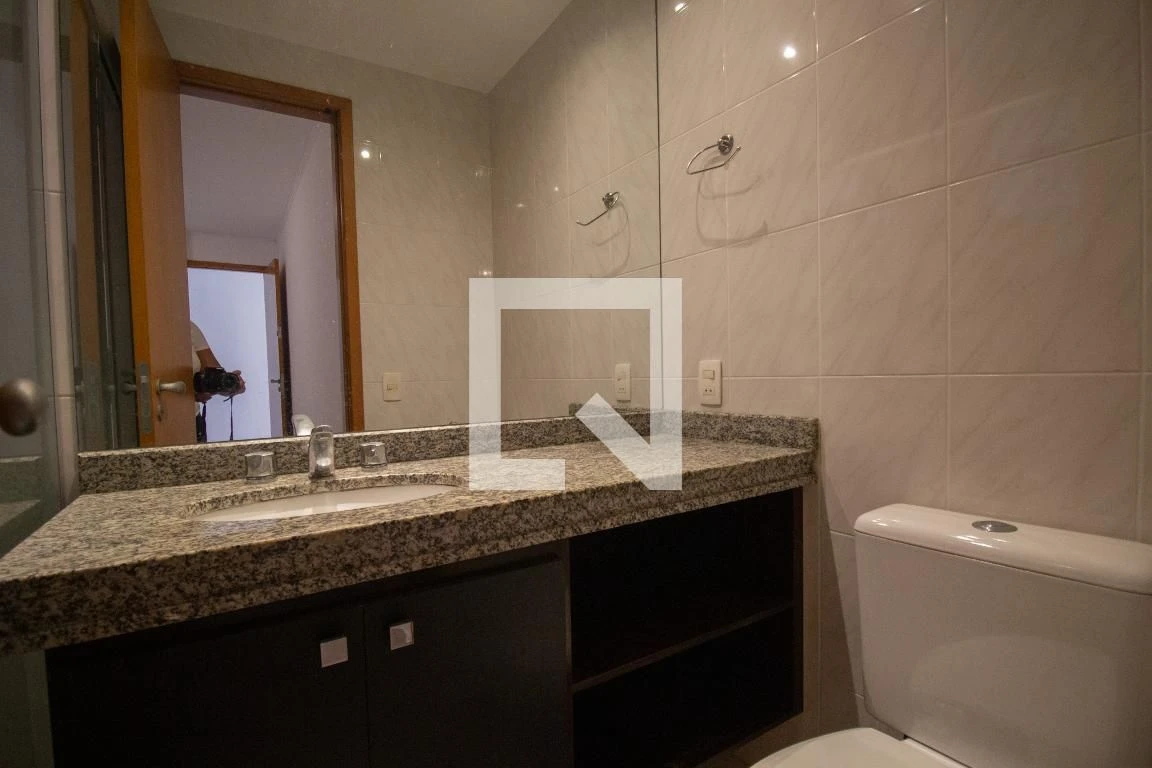 Apartamento com 4 suítes e varanda envidraçada — photo 42