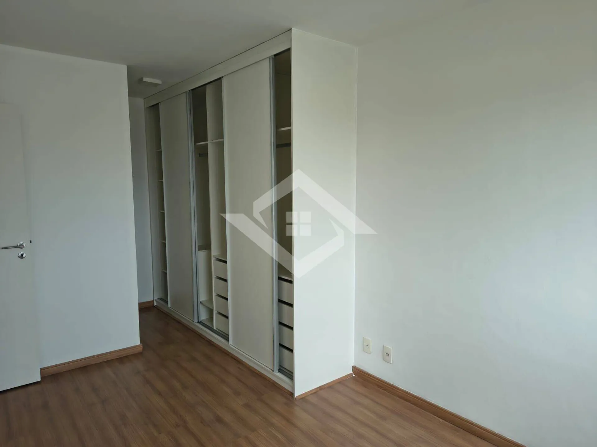Apartamento com varanda envidraçada, Barra Olímpica — photo 16
