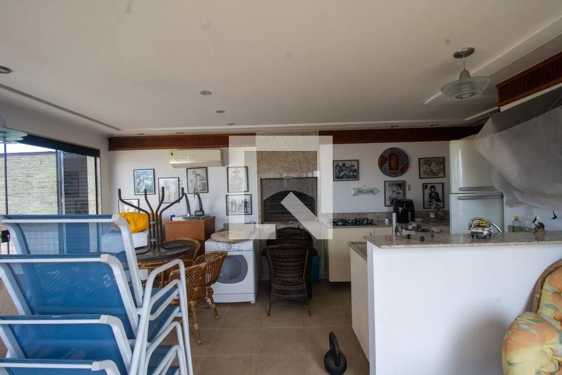 Apartamento mobiliado com 4 quartos e jacuzzi no prédio — photo 51