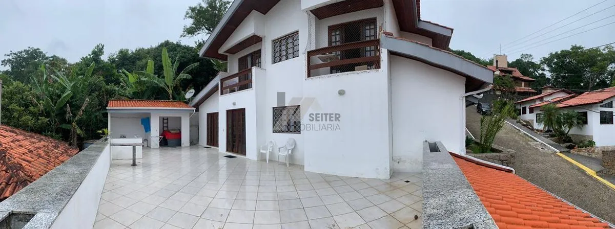 Furnished house with a workspace and 5 bedrooms — photo 9