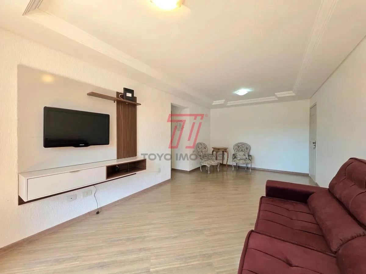3-bedroom apartment with a bathtub in Curitiba — photo 15