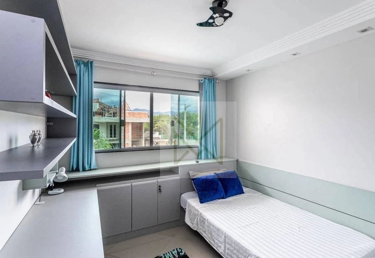 Furnished house with 4 en-suite bedrooms — photo 35