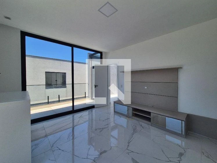 5-bedroom house with floor-to-ceiling windows — photo 29
