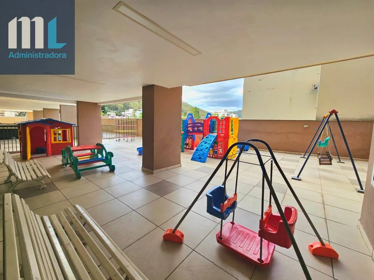 Квартира 90 м² з 3 спальнями та зоною на вулиці — photo 13