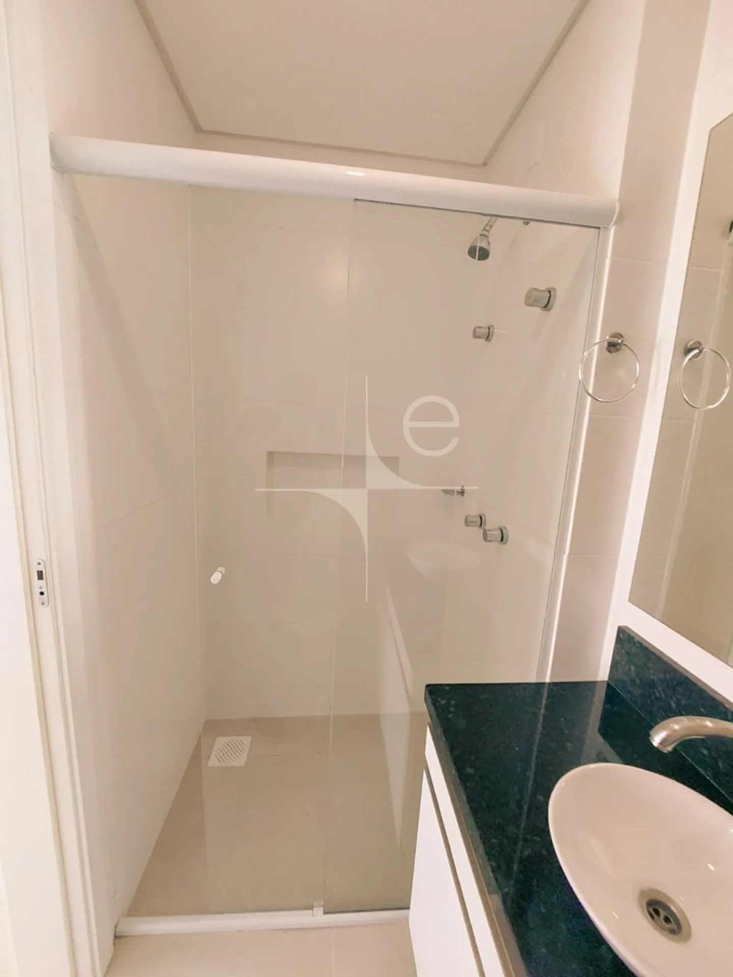 Furnished 2 en-suite apartment with 70 m² — photo 21