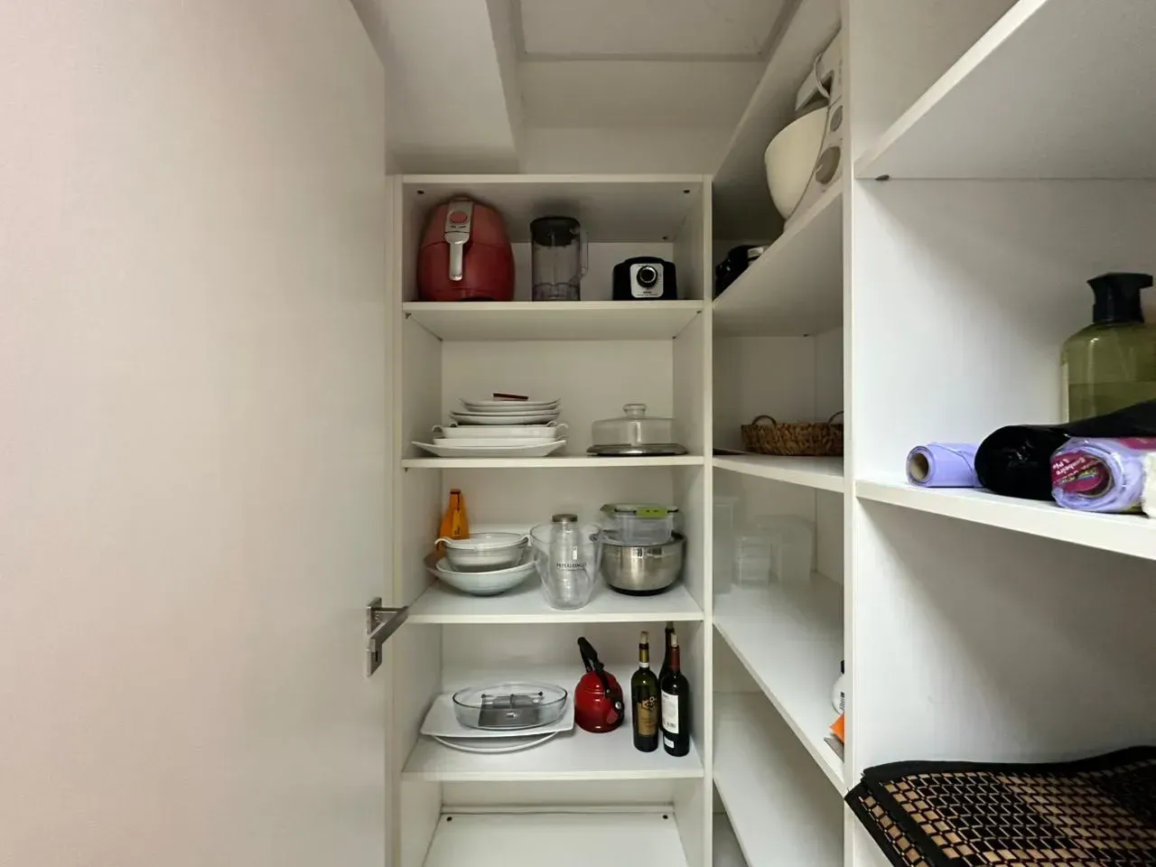 Apartamento mobiliado com 4 quartos e cozinha fechada — photo 18
