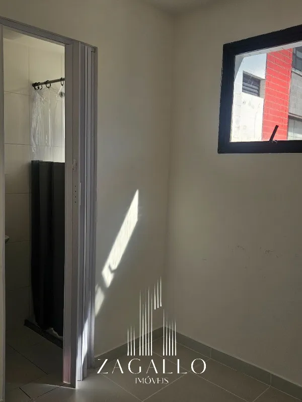 Rental apartment with 4 bedrooms, balcony, and 3 parking — photo 23