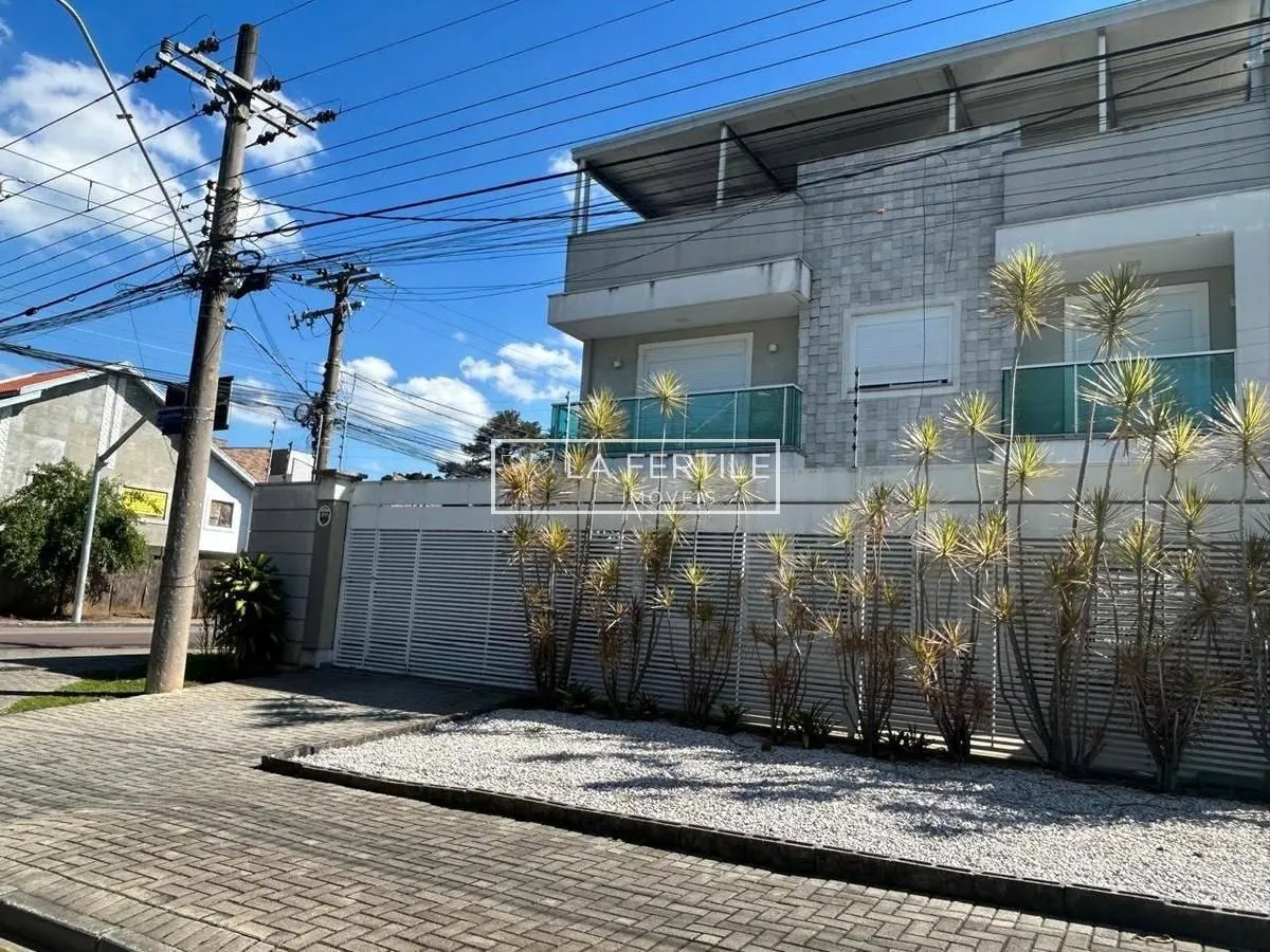 Casa de 3 dormitorios con balcón gourmet en Curitiba — photo 37