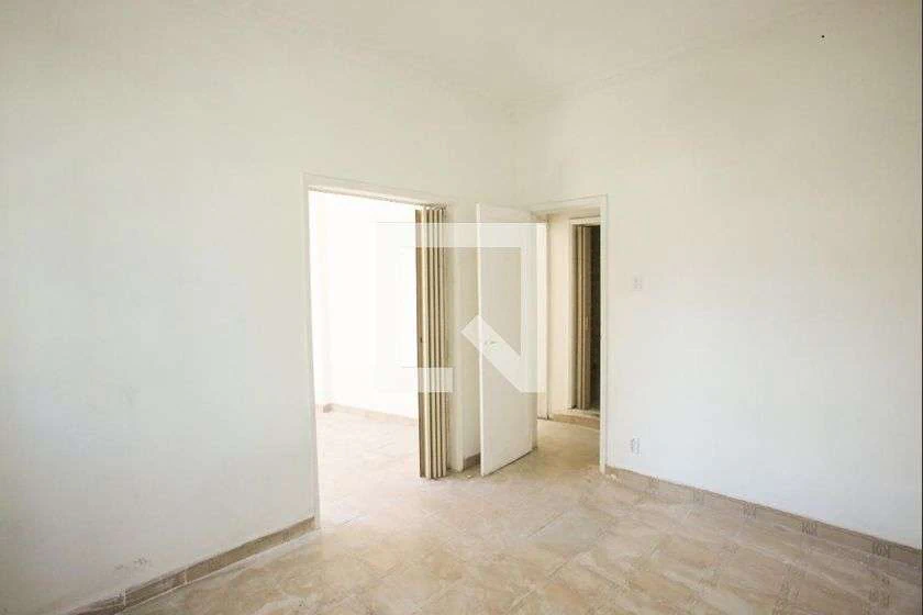 Apartamento de 3 quartos com 1 banheiro e cozinha a gás — photo 26