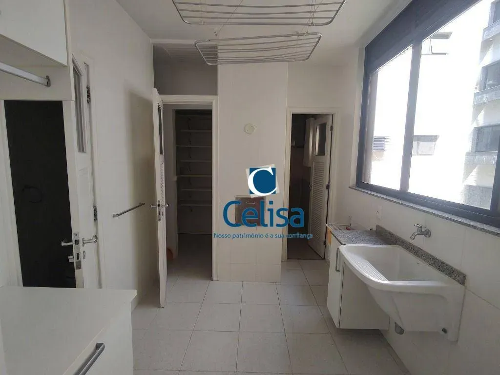 Furnished 294 m² apartment with a balcony grill — photo 57