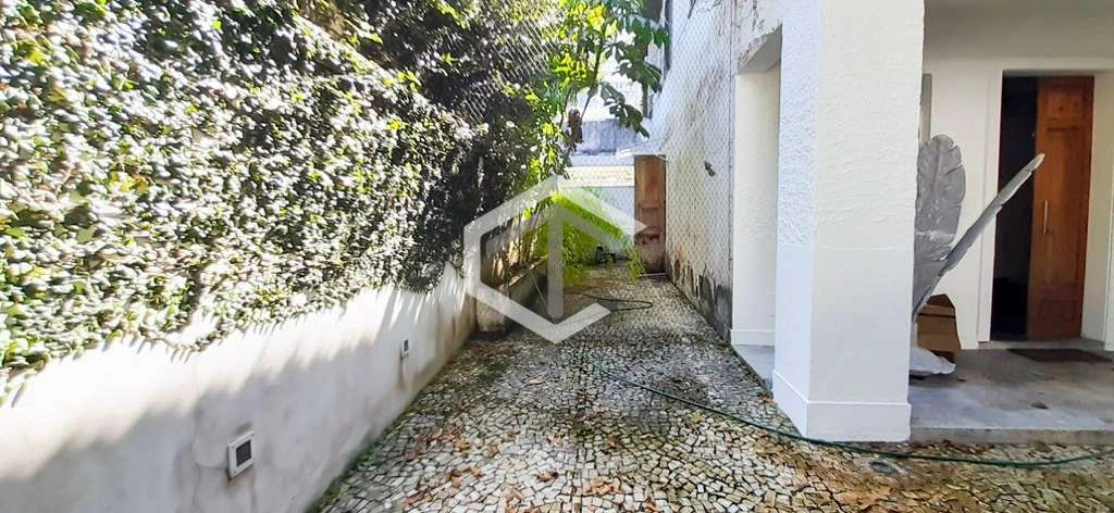 Duplex house with 3 bedrooms and 265 m², private yard — photo 11